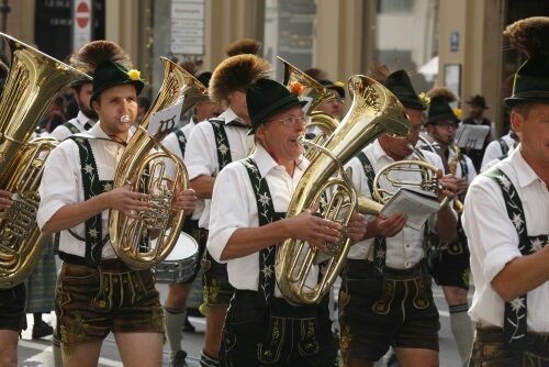 Die Festzüge zur Eröffnung der Wiesn